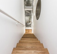 Two Storey Lux Apartment Near CBD - Tourism TAS