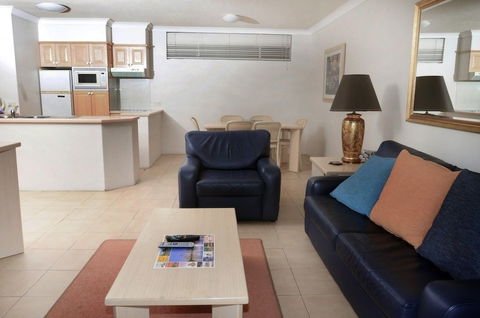 Anglesea Beachfront Court Holiday Units - Tourism TAS 6