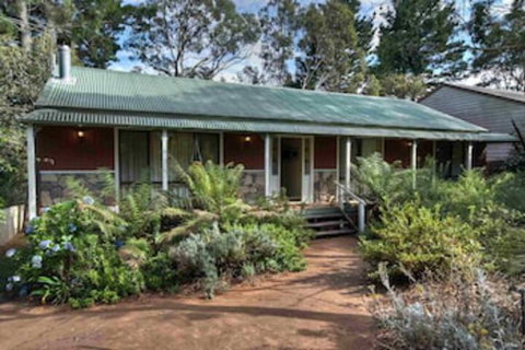 Camelot Cottage - Tourism TAS 0