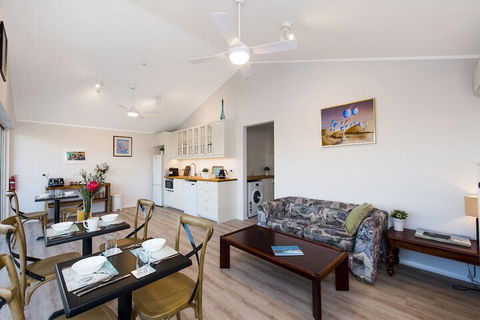 North Beach Bed And Breakfast - Tourism TAS 5