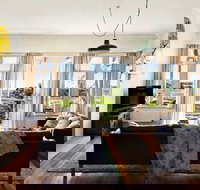 Milk and Honey - Tourism TAS