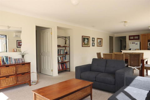 The Moorings Waterfront - Hobart Tourism 7