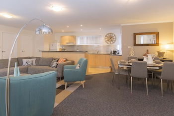 Silvertrees 4 - McLure Circuit, Jindabyne - Hobart Tourism 1