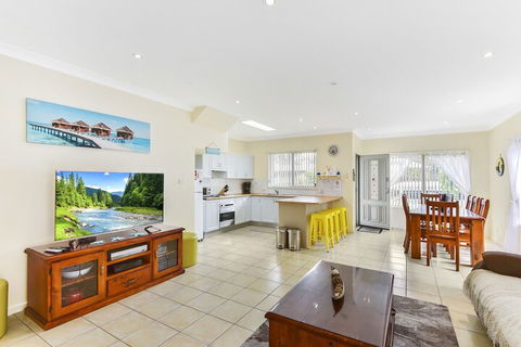 Annes Beach Getaway - Tourism TAS 2