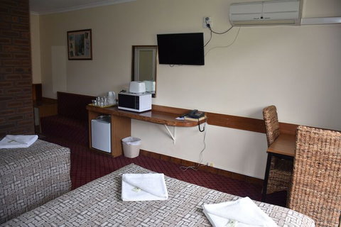 Valley Views Motel & Chalets - Hobart Tourism 4