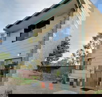 Lakeside Townhouse - Hobart Tourism