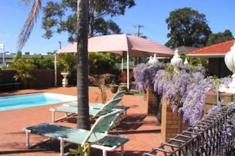 Bomaderry Motor Inn - Tourism TAS 1