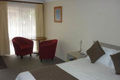 Bomaderry Motor Inn - Tourism TAS 7