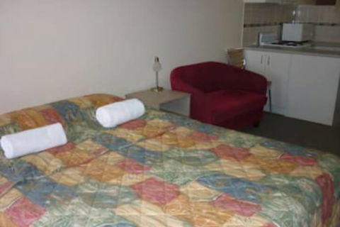 Bomaderry Motor Inn - Tourism TAS 4