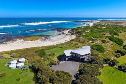 HEARNS BEACH HOUSE - Tourism TAS 0