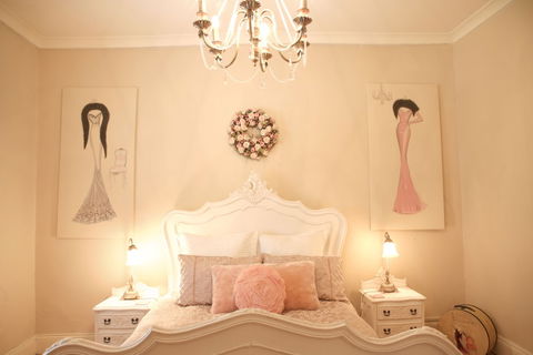 Azalea Cedar-Rose Villa - Tourism TAS 1