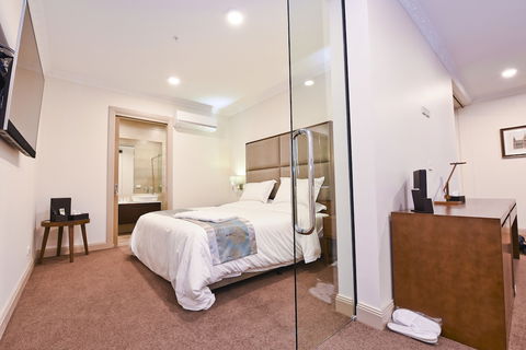 Clarendon Hotel Melbourne - Tourism TAS 1
