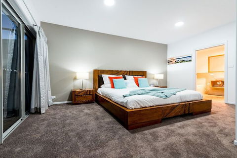 Ulverstone River Edge Apartments - Hobart Tourism 3