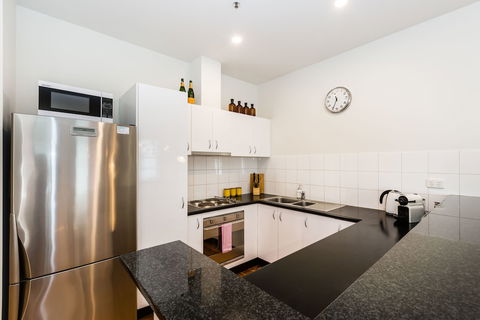 AERIN, 2BDR Melbourne Apartment - Tourism TAS 6