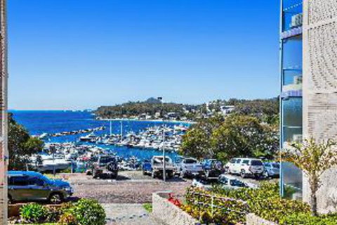 2 BEDROOM APARTMENT LAMAN LODGE UNIT 2 - Hobart Tourism 1