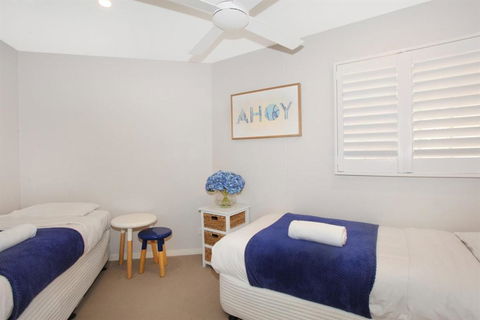 Coolum Baywatch Luxury Style Penthouse Linen Included WIFI 500 Bond - Tourism TAS 1