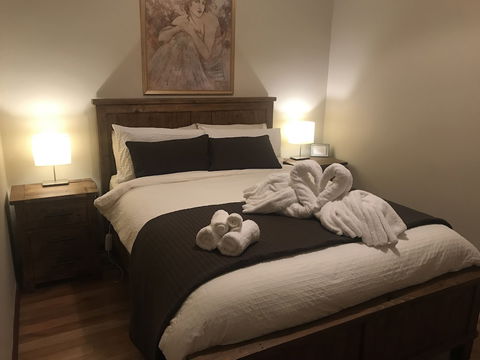 Atina Rocks Country Homestead - Tourism TAS 4