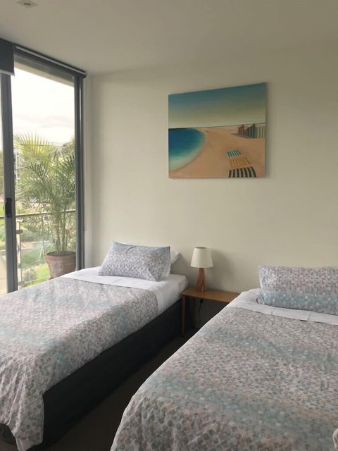 Marina View Apartment On The Maribyrnong River, Melbourne - Tourism TAS 4