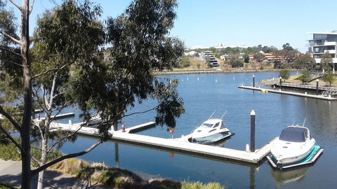 Marina View Apartment On The Maribyrnong River, Melbourne - Tourism TAS 3