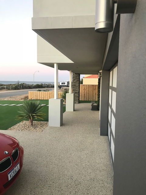 Beach House At SeaScapes - Hobart Tourism 0