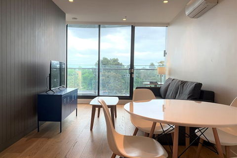 ReadySet Apartments On Emerald - Tourism TAS 4