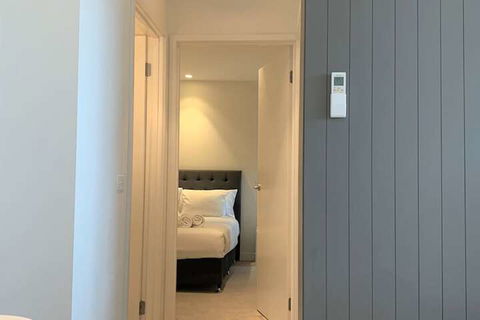ReadySet Apartments On Emerald - Tourism TAS 5
