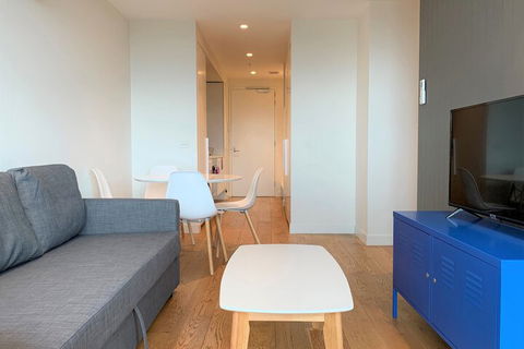 ReadySet Apartments On Emerald - Tourism TAS 6