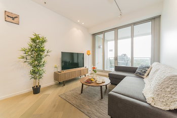 Pride Fawkner Apartments Bay-view LXII - Tourism TAS 3