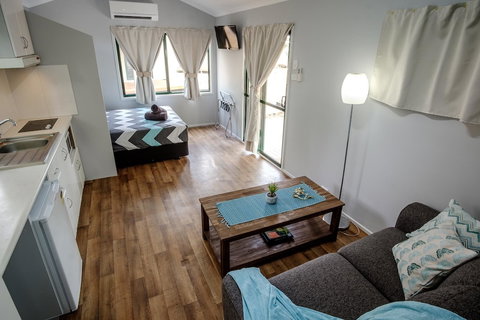 Kimberleyland Waterfront Holiday Park - Hobart Tourism 4