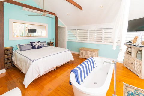 Beach House Cairns - Hobart Tourism 4