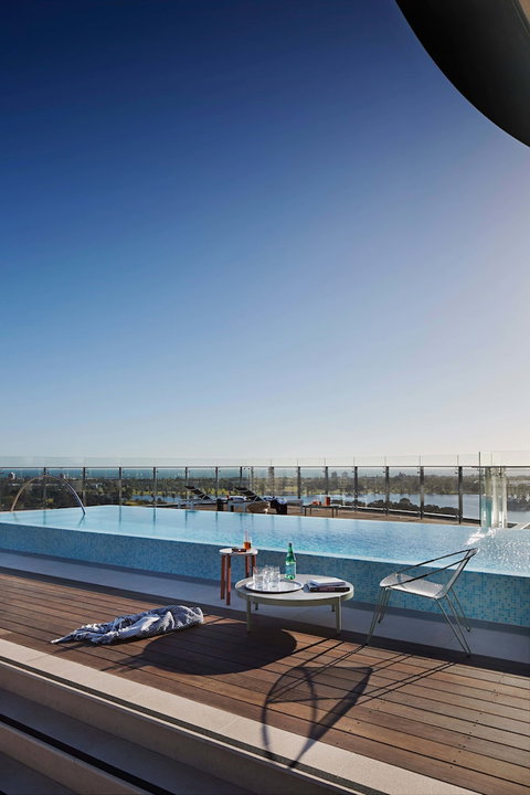 Tyrian Serviced Apartments - Albert Park Lake - Tourism TAS 2