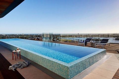 Tyrian Serviced Apartments - Albert Park Lake - Tourism TAS 1