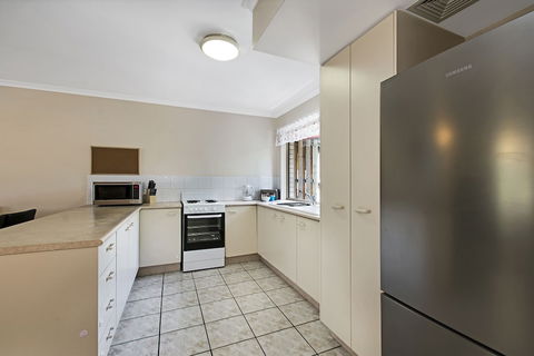 Growder Court 3 - Coolum Beach QLD - Hobart Tourism 5