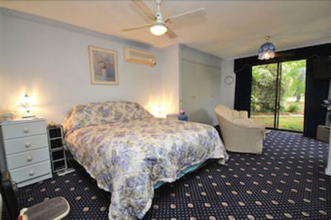 Ballarat Tranquility Cottages - Hobart Tourism 2