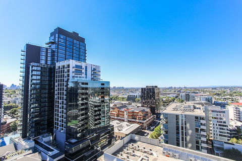 Urban Oasis - Designed Service Apartment - Tourism TAS 5