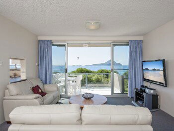 Ocean Shores Unit 7 / 27 Weatherly Close - Hobart Tourism 0