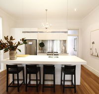 Beautiful Manly Beach House - Hobart Tourism