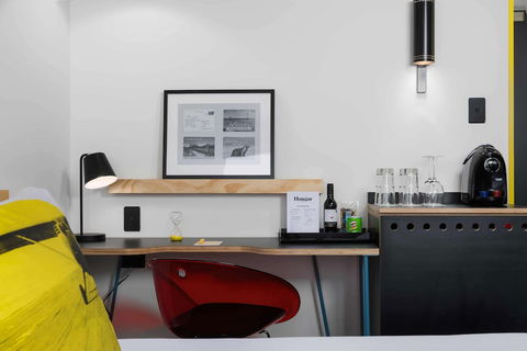 Atura Adelaide Airport - Tourism TAS 6