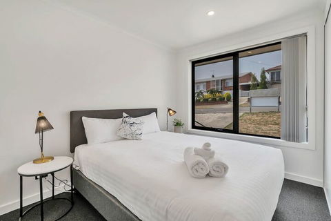 Youngtown Executive Apartments - Hobart Tourism 6