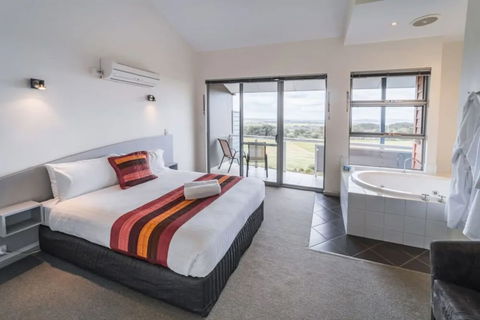 Cosy Corner Seaview Apartments - Tourism TAS 5