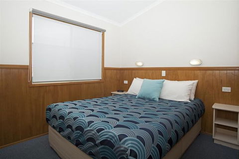 Holiday Haven Swan Lake - Hobart Tourism 1