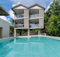 Alpha 8 on Waterson - Airlie Beach - Tourism TAS
