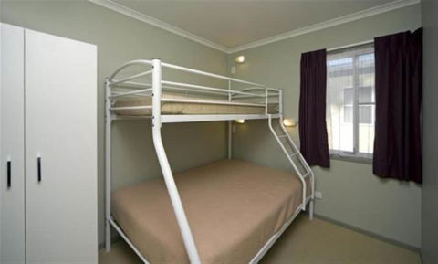 Holiday Haven Huskisson Beach - Hobart Tourism 0