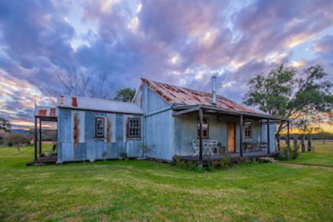 Blaxlands Cottage - Hobart Tourism 0
