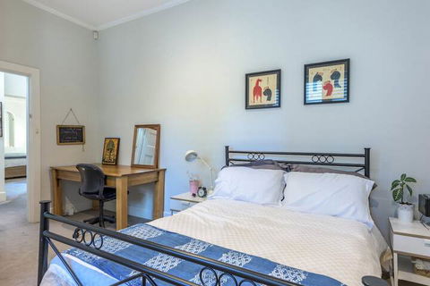 Exquisite 4 Bedroom House With Pool - Tourism TAS 1