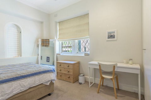 Exquisite 4 Bedroom House With Pool - Tourism TAS 5