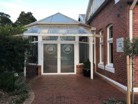 Cygnet Old Bank B & B Cafe & Gift Store - Tourism TAS 1