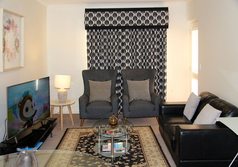Adelaide City Apartment - 3BR, 2Bath & Carpark - Hobart Tourism 6