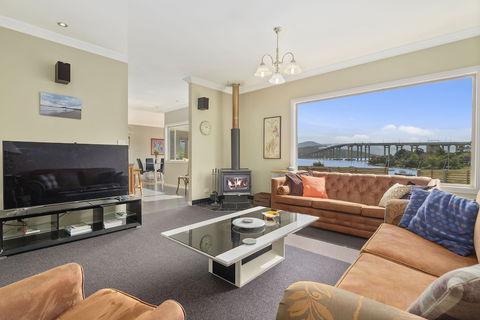 Manfield City Waterfront View Cottage - Tourism TAS 4