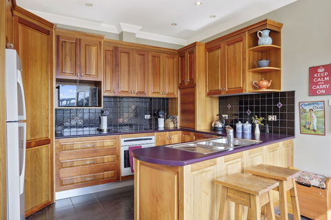 Manfield City Waterfront View Cottage - Tourism TAS 3